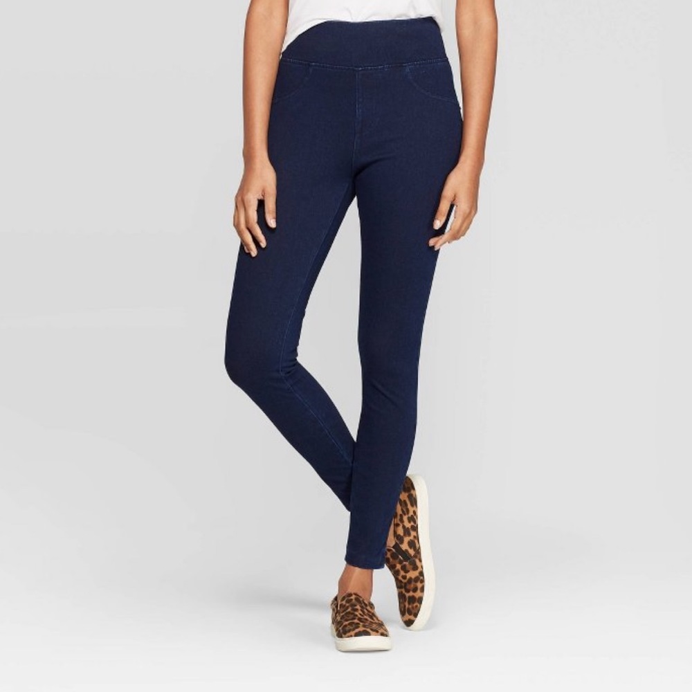 High-Rise Pull-On Jegging